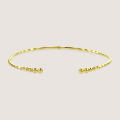Front of Ukiyo Open Bangle — a minimal, gold-plated 925 silver design crafted for everyday wear from Nishani’s Ukiyo collection.