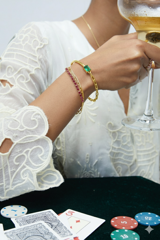 Kirakira Emerald Cuff