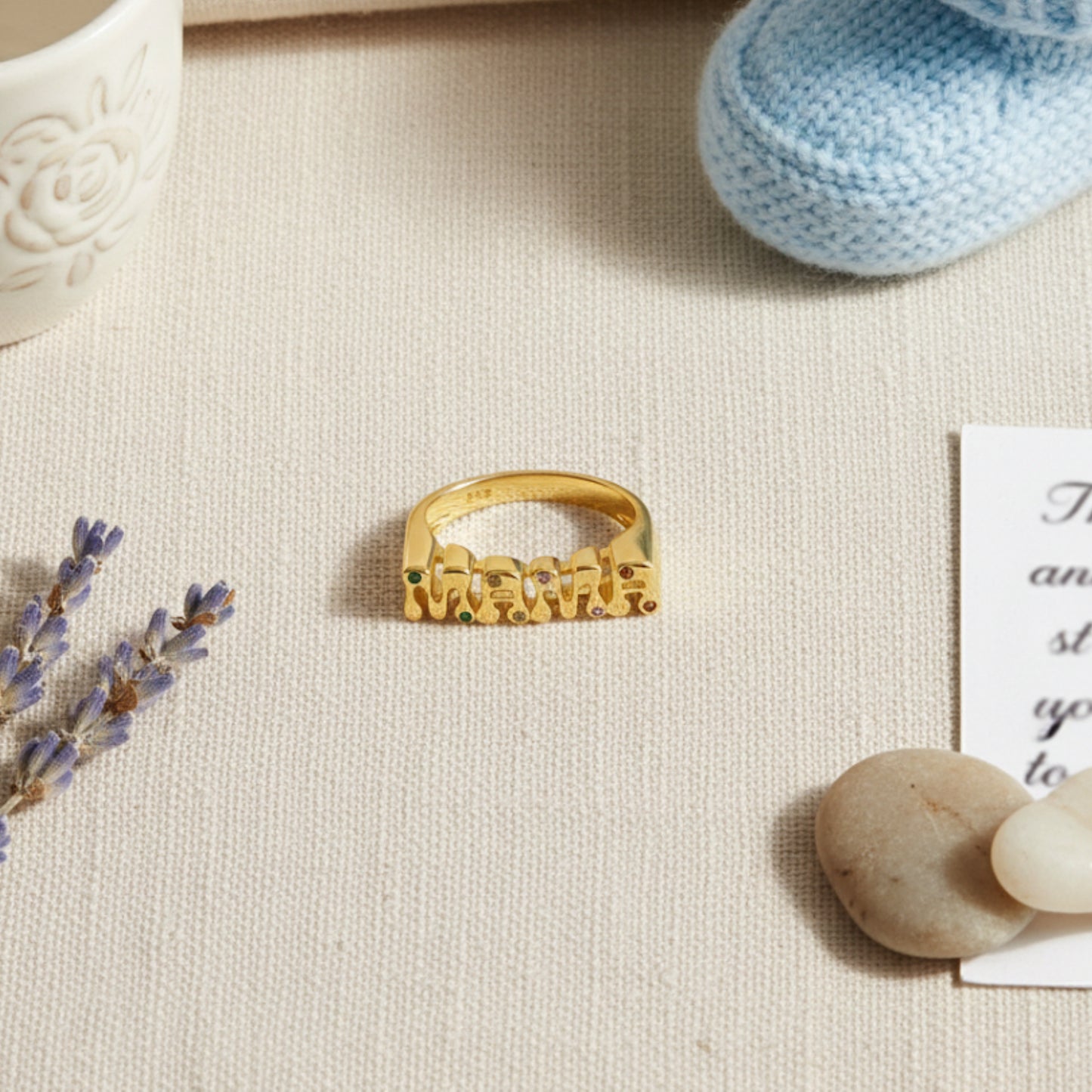 Gold-plated 925 silver Mama ring, a minimal and meaningful piece celebrating motherhood