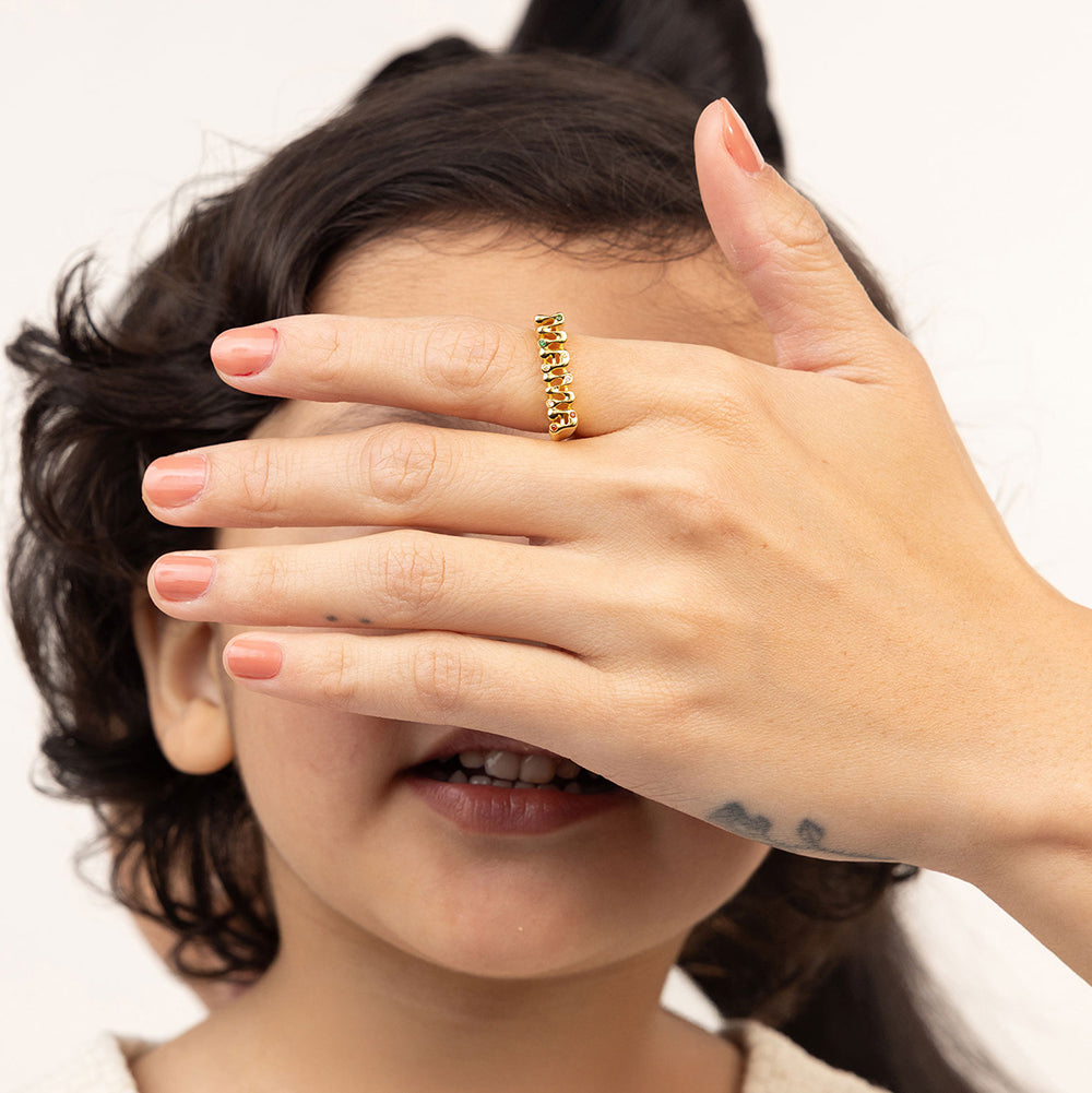 Gold-plated 925 silver Mama ring, a minimal and meaningful piece celebrating motherhood