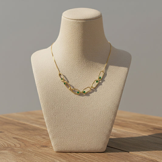 KiraKira Necklace –  highlighting its festive sparkle and glamour, part of Nishani’s KiraKira Collection.