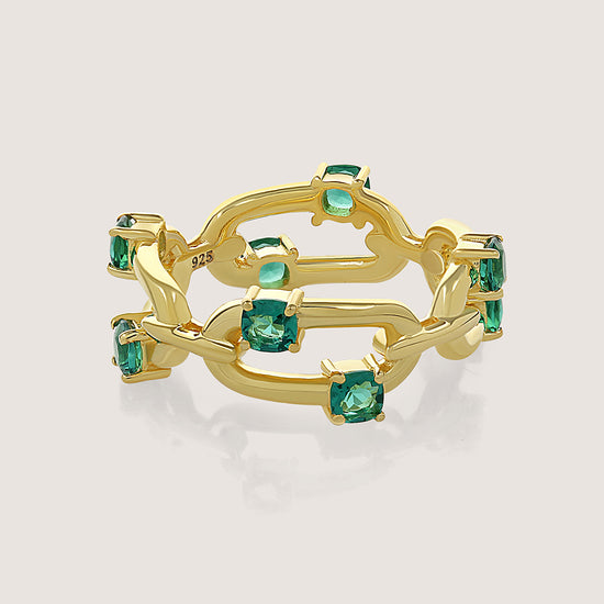 KiraKira Ring –  highlighting its festive sparkle and glamour, part of Nishani’s KiraKira Collection.