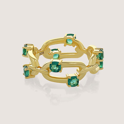 KiraKira Ring –  highlighting its festive sparkle and glamour, part of Nishani’s KiraKira Collection.