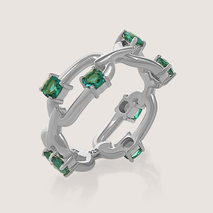 KiraKira Ring –  highlighting its festive sparkle and glamour, part of Nishani’s KiraKira Collection.