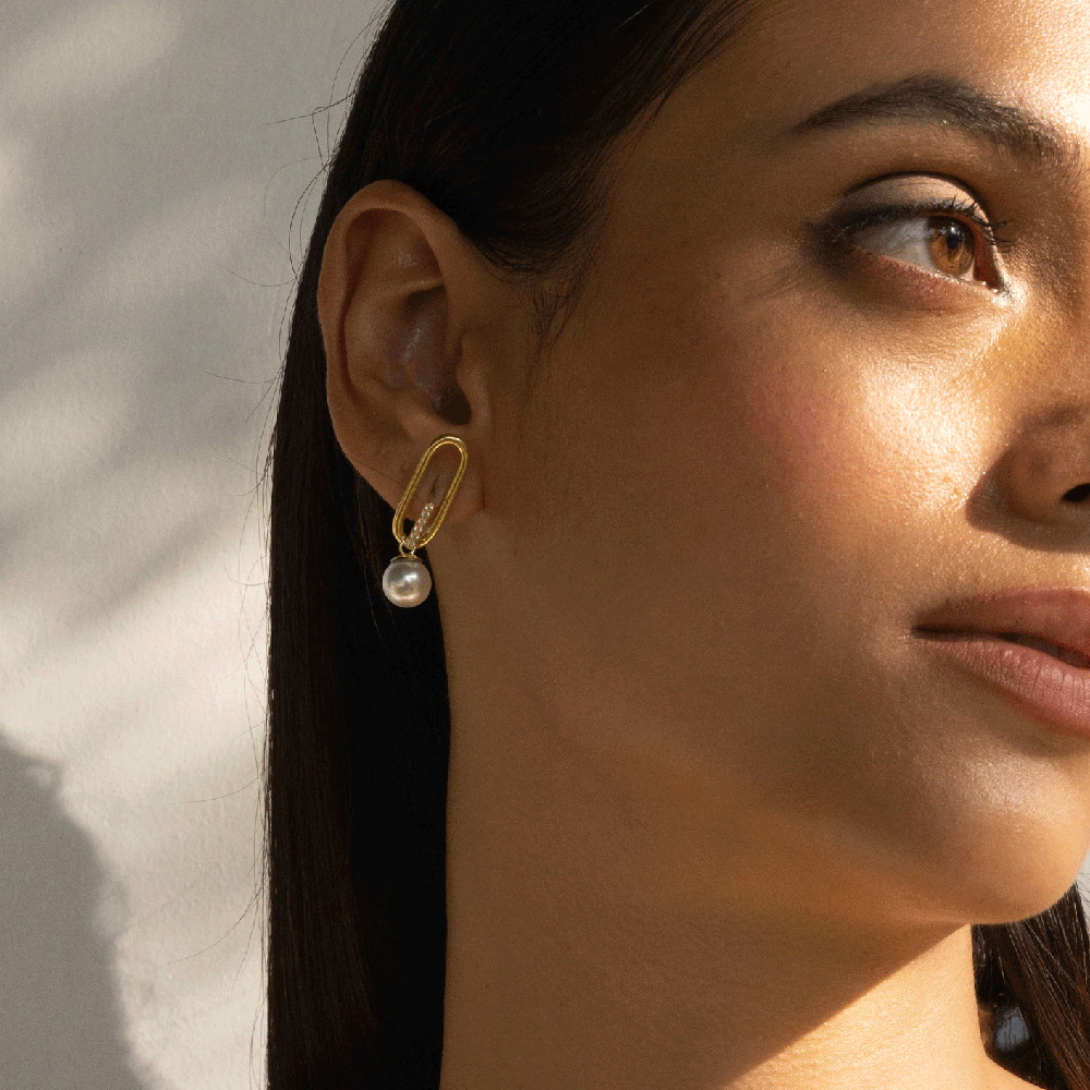Mizuki Pearl Danglers –  highlighting its pearl elegance and sophisticated charm, part of Nishani’s Mizuki Collection.