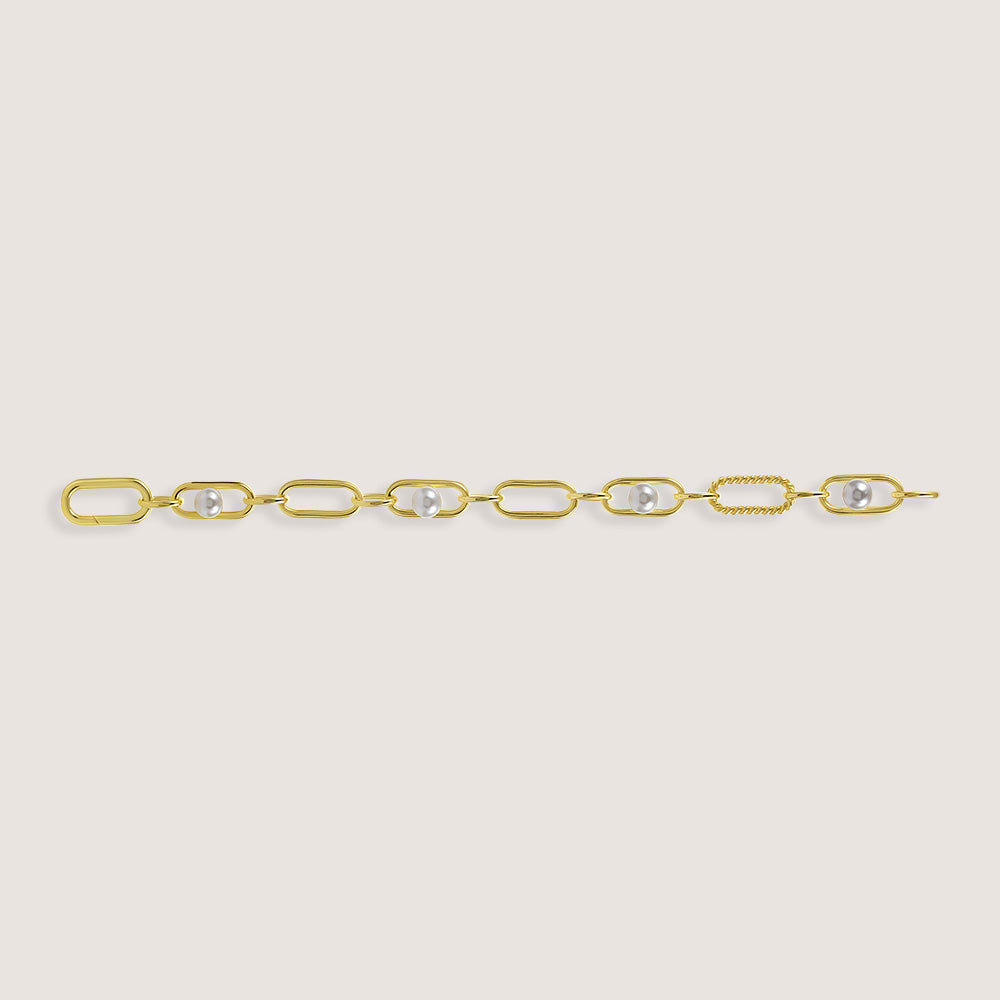 Mizuki Pearl Link Bracelet –  highlighting its pearl elegance and sophisticated charm, part of Nishani’s Mizuki Collection.
