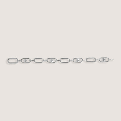 Mizuki Pearl Link Bracelet –  highlighting its pearl elegance and sophisticated charm, part of Nishani’s Mizuki Collection.
