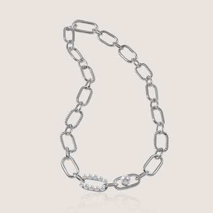Mizuki Statement Pearl Choker –  highlighting its pearl elegance and sophisticated charm, part of Nishani’s Mizuki Collection.
