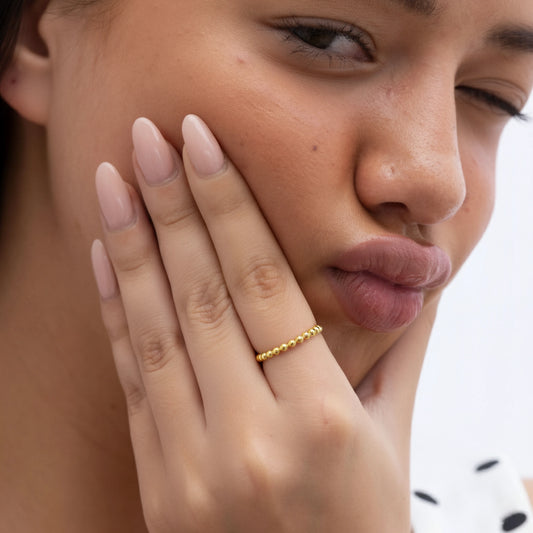 Model Image 1 of Ukiyo Ball Ring — a minimal, gold-plated 925 silver design crafted for everyday wear from Nishani’s Ukiyo collection.