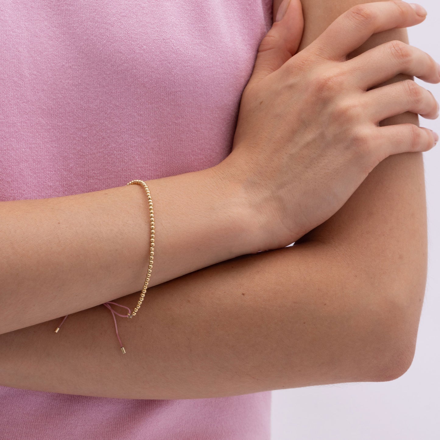 Model Image 2 of Ukiyo Beaded Thread Bracelet — a minimal, gold-plated 925 silver design crafted for everyday wear from Nishani’s Ukiyo collection.
