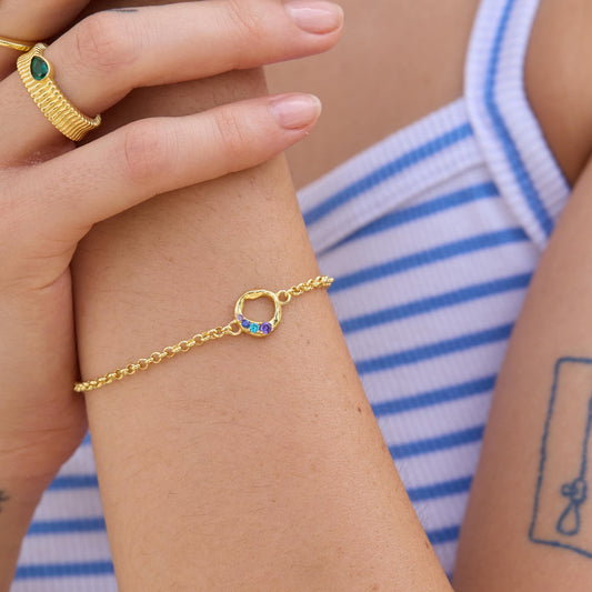 Natsumi Circle Charm Bracelet