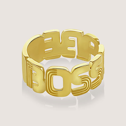 Sophisticated Boss Babe ring made of 925 silver with gold plating, a statement of confidence and style.