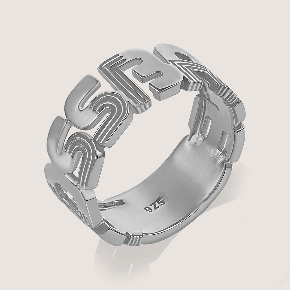 Sophisticated Boss Babe ring made of 925 silver with rhodium plating, a statement of confidence and style.