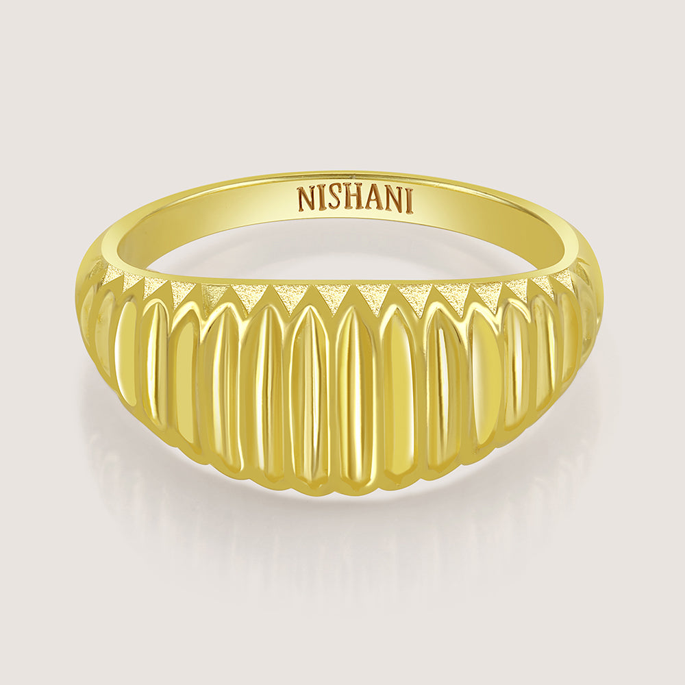 Ukiyo Ridges Ring — a minimal, gold-plated 925 silver design crafted for everyday wear from Nishani’s Ukiyo collection.