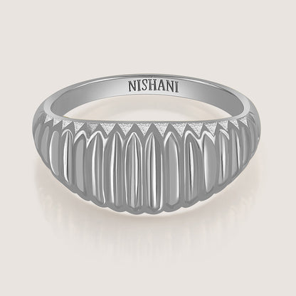 Ukiyo Ridges Ring — a minimal, rhodium-plated 925 silver design crafted for everyday wear from Nishani’s Ukiyo collection.