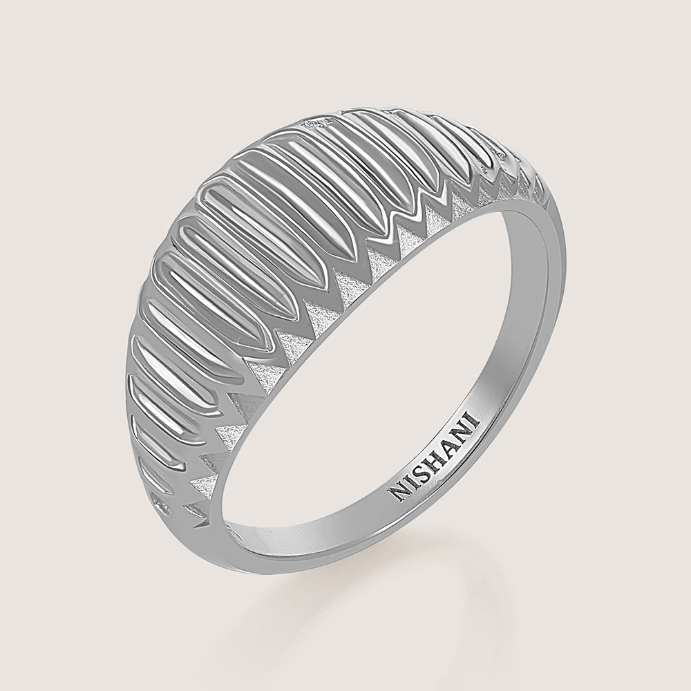 Ukiyo Ridges Ring — a minimal, rhodium-plated 925 silver design crafted for everyday wear from Nishani’s Ukiyo collection.