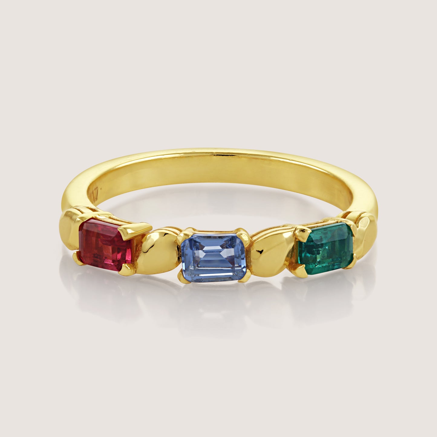 White Background - Close-up of KiraKira Multicolour Ring | 925 Silver Gold-Plated from Nishani’s Kira Kira festive collection — handcrafted multicolour stones jewelry, ring in gold-plated 925 silver.