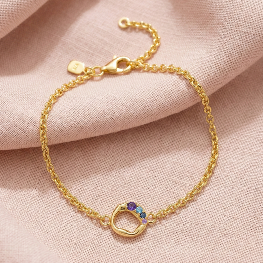 Natsumi Circle Charm Bracelet
