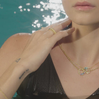 Natsumi wave necklace